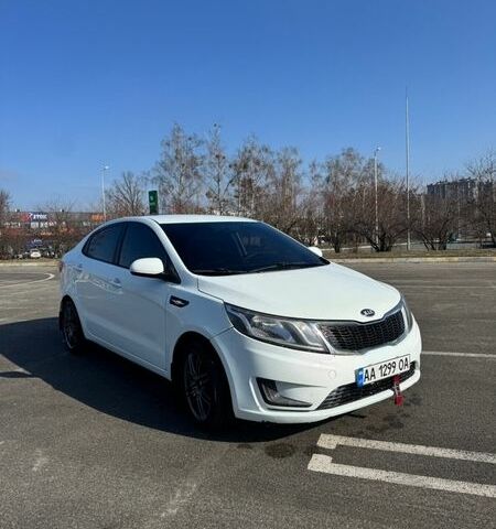 Білий Кіа Ріо, об'ємом двигуна 1.4 л та пробігом 252 тис. км за 6300 $, фото 1 на Automoto.ua