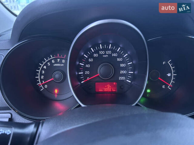 Белый Киа Рио, объемом двигателя 1.4 л и пробегом 130 тыс. км за 6900 $, фото 4 на Automoto.ua