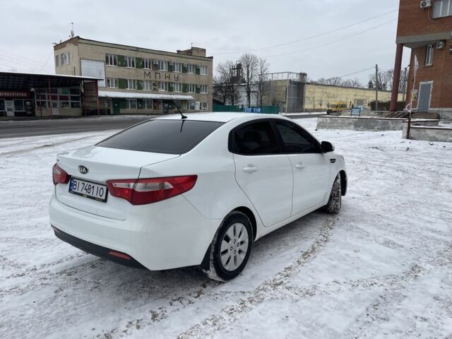 Білий Кіа Ріо, об'ємом двигуна 1.6 л та пробігом 148 тис. км за 7550 $, фото 3 на Automoto.ua