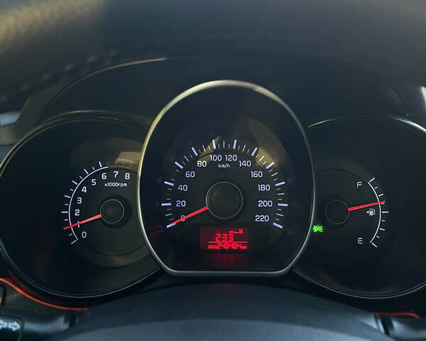 Білий Кіа Ріо, об'ємом двигуна 1.4 л та пробігом 248 тис. км за 7499 $, фото 12 на Automoto.ua