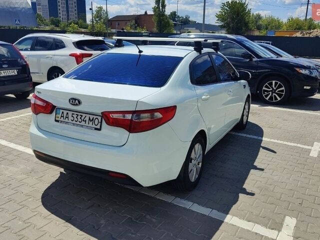 Белый Киа Рио, объемом двигателя 1.59 л и пробегом 130 тыс. км за 7400 $, фото 13 на Automoto.ua
