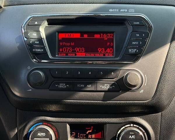 Білий Кіа Ріо, об'ємом двигуна 1.59 л та пробігом 106 тис. км за 8400 $, фото 12 на Automoto.ua