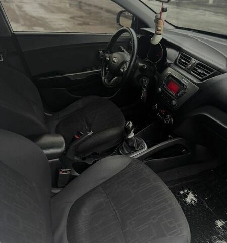 Білий Кіа Ріо, об'ємом двигуна 1.59 л та пробігом 238 тис. км за 6900 $, фото 15 на Automoto.ua