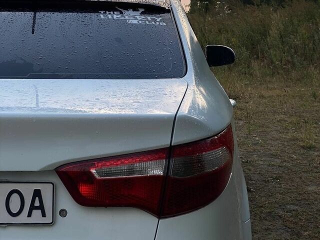 Білий Кіа Ріо, об'ємом двигуна 1.4 л та пробігом 258 тис. км за 6200 $, фото 10 на Automoto.ua