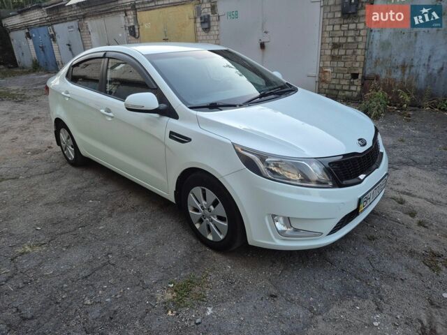 Белый Киа Рио, объемом двигателя 1.6 л и пробегом 156 тыс. км за 8700 $, фото 1 на Automoto.ua