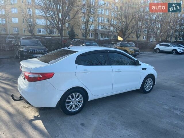 Белый Киа Рио, объемом двигателя 1.4 л и пробегом 216 тыс. км за 7400 $, фото 16 на Automoto.ua