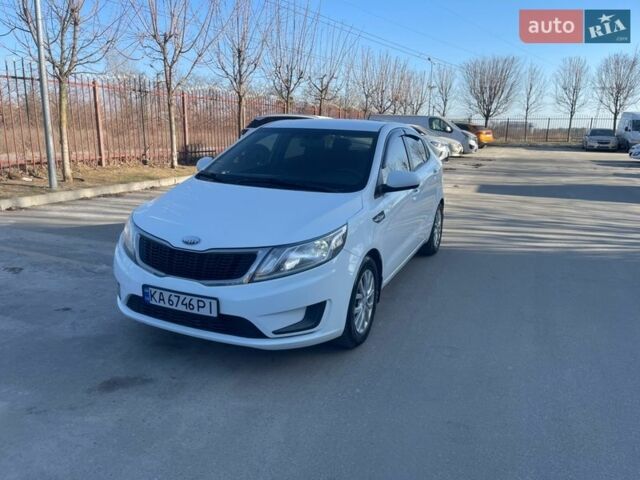 Белый Киа Рио, объемом двигателя 1.4 л и пробегом 216 тыс. км за 7400 $, фото 8 на Automoto.ua