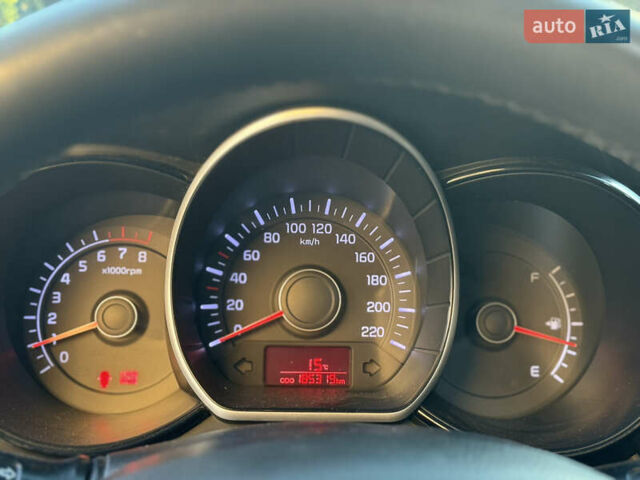 Белый Киа Рио, объемом двигателя 1.4 л и пробегом 185 тыс. км за 6700 $, фото 14 на Automoto.ua