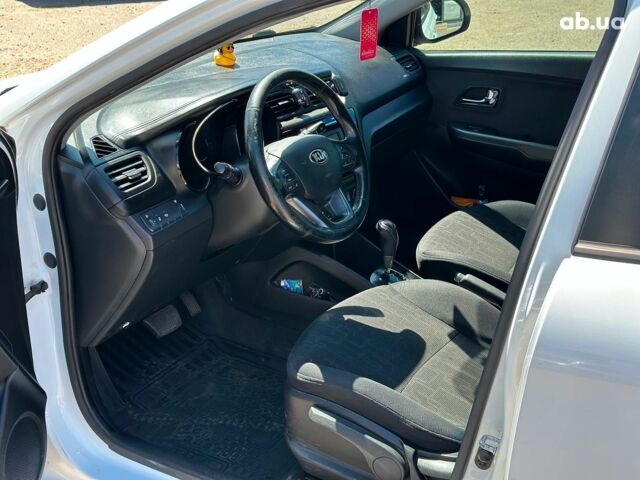 Белый Киа Рио, объемом двигателя 1.6 л и пробегом 221 тыс. км за 9390 $, фото 19 на Automoto.ua
