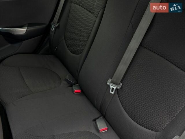 Білий Кіа Ріо, об'ємом двигуна 1.4 л та пробігом 139 тис. км за 8200 $, фото 35 на Automoto.ua