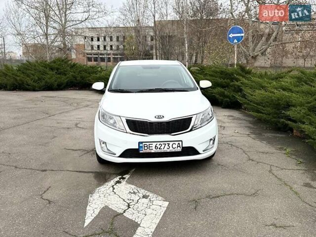 Белый Киа Рио, объемом двигателя 1.4 л и пробегом 140 тыс. км за 7800 $, фото 1 на Automoto.ua