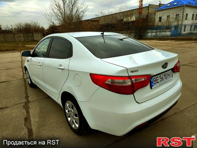 Белый Киа Рио, объемом двигателя 1.4 л и пробегом 155 тыс. км за 8300 $, фото 7 на Automoto.ua