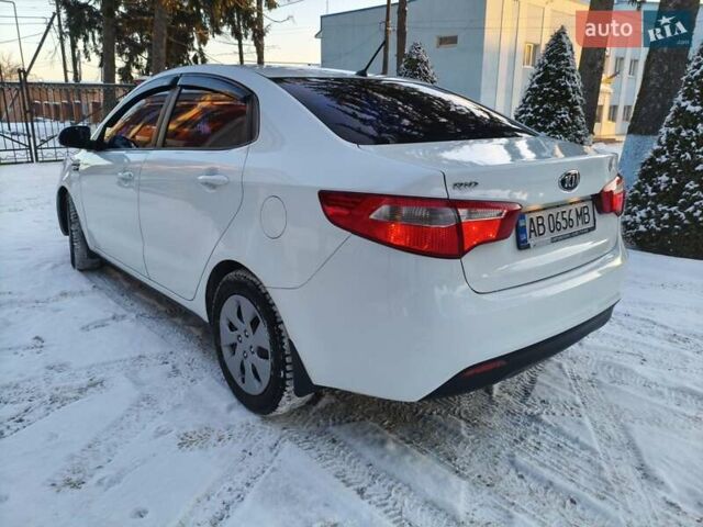 Белый Киа Рио, объемом двигателя 1.4 л и пробегом 144 тыс. км за 7700 $, фото 10 на Automoto.ua