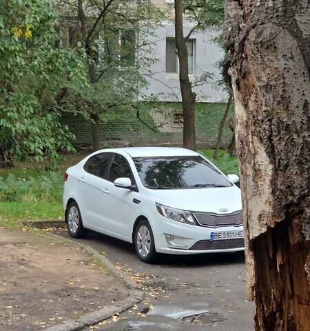 Белый Киа Рио, объемом двигателя 1.6 л и пробегом 126 тыс. км за 9000 $, фото 9 на Automoto.ua
