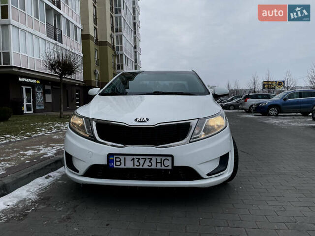 Білий Кіа Ріо, об'ємом двигуна 1.4 л та пробігом 210 тис. км за 6050 $, фото 1 на Automoto.ua