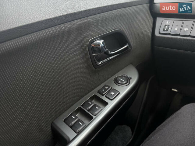 Белый Киа Рио, объемом двигателя 1.6 л и пробегом 148 тыс. км за 7800 $, фото 21 на Automoto.ua