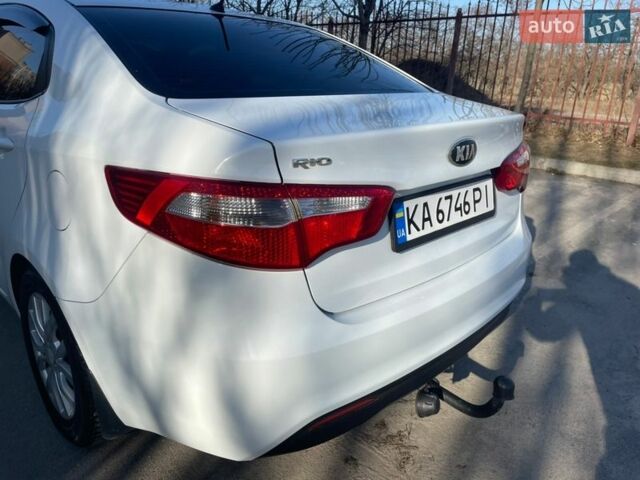Белый Киа Рио, объемом двигателя 1.4 л и пробегом 216 тыс. км за 7400 $, фото 19 на Automoto.ua