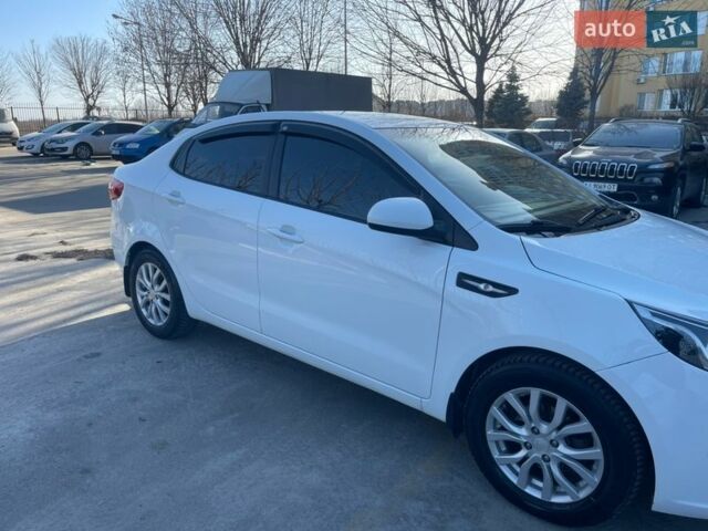 Белый Киа Рио, объемом двигателя 1.4 л и пробегом 216 тыс. км за 7400 $, фото 9 на Automoto.ua