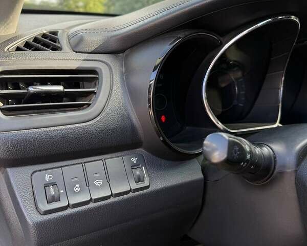 Білий Кіа Ріо, об'ємом двигуна 1.59 л та пробігом 106 тис. км за 8400 $, фото 10 на Automoto.ua