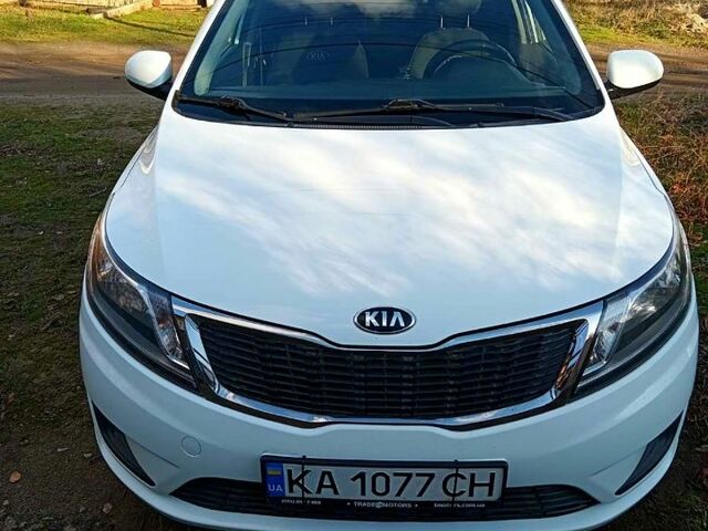 Білий Кіа Ріо, об'ємом двигуна 1.4 л та пробігом 87 тис. км за 7500 $, фото 3 на Automoto.ua
