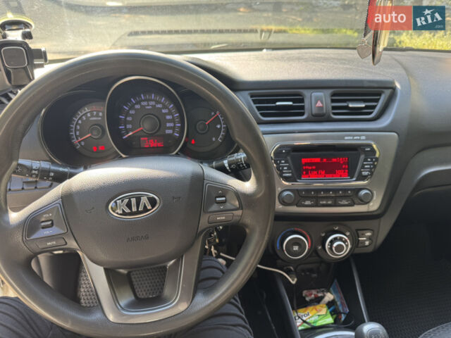 Белый Киа Рио, объемом двигателя 1.4 л и пробегом 94 тыс. км за 8700 $, фото 12 на Automoto.ua
