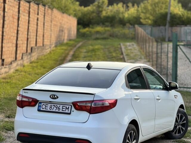 Белый Киа Рио, объемом двигателя 1.4 л и пробегом 270 тыс. км за 7500 $, фото 1 на Automoto.ua