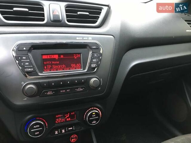 Білий Кіа Ріо, об'ємом двигуна 1.59 л та пробігом 164 тис. км за 5070 $, фото 8 на Automoto.ua