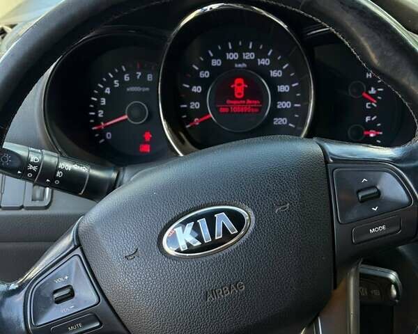 Білий Кіа Ріо, об'ємом двигуна 1.59 л та пробігом 106 тис. км за 8400 $, фото 8 на Automoto.ua