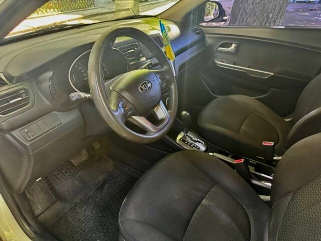 Белый Киа Рио, объемом двигателя 1.4 л и пробегом 179 тыс. км за 7610 $, фото 8 на Automoto.ua