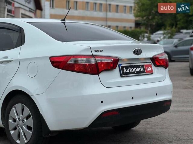 Белый Киа Рио, объемом двигателя 1.6 л и пробегом 105 тыс. км за 7790 $, фото 8 на Automoto.ua