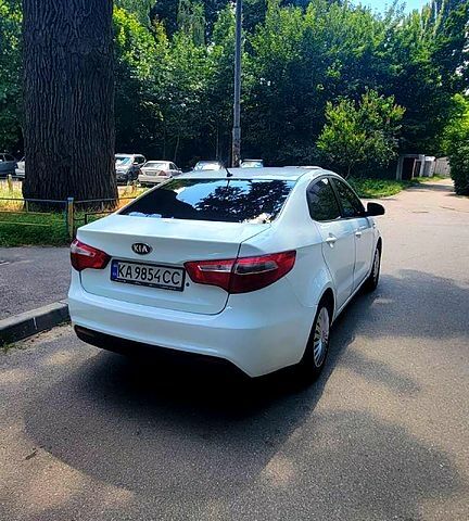 Білий Кіа Ріо, об'ємом двигуна 1.4 л та пробігом 263 тис. км за 7700 $, фото 1 на Automoto.ua