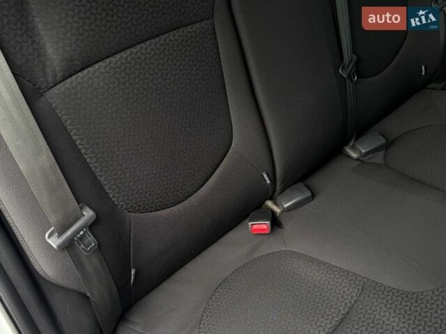 Білий Кіа Ріо, об'ємом двигуна 1.4 л та пробігом 139 тис. км за 8200 $, фото 38 на Automoto.ua