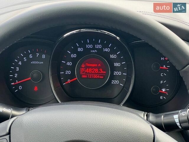 Белый Киа Рио, объемом двигателя 1.4 л и пробегом 125 тыс. км за 8300 $, фото 19 на Automoto.ua