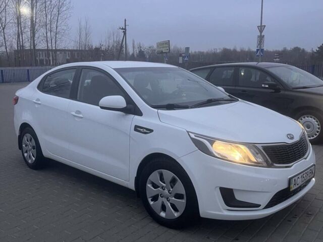 Белый Киа Рио, объемом двигателя 1.4 л и пробегом 180 тыс. км за 8000 $, фото 8 на Automoto.ua