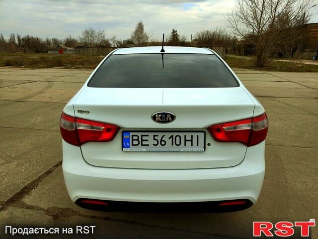 Белый Киа Рио, объемом двигателя 1.4 л и пробегом 155 тыс. км за 8300 $, фото 8 на Automoto.ua