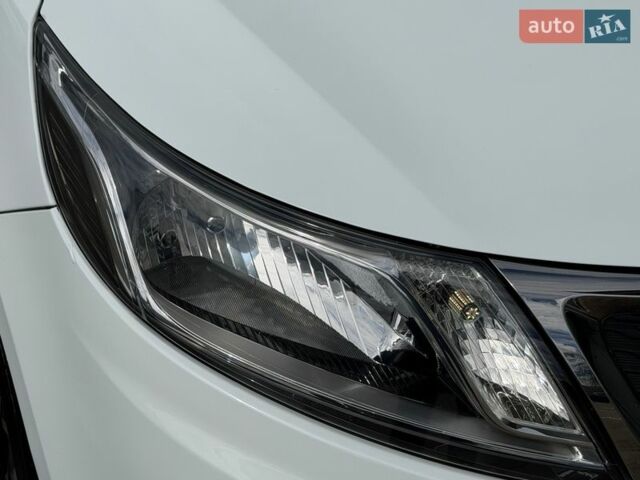 Білий Кіа Ріо, об'ємом двигуна 1.4 л та пробігом 139 тис. км за 8200 $, фото 11 на Automoto.ua