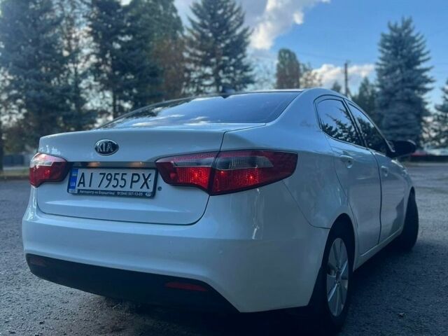 Белый Киа Рио, объемом двигателя 1.4 л и пробегом 220 тыс. км за 7400 $, фото 23 на Automoto.ua