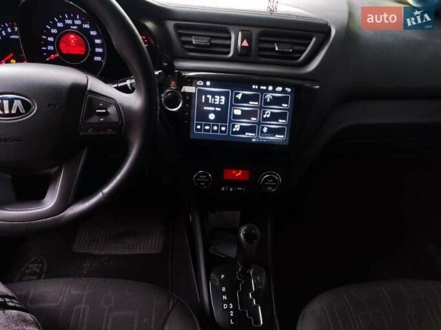 Белый Киа Рио, объемом двигателя 1.59 л и пробегом 172 тыс. км за 9000 $, фото 19 на Automoto.ua