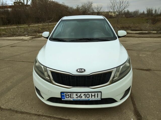 Белый Киа Рио, объемом двигателя 1.4 л и пробегом 155 тыс. км за 8300 $, фото 1 на Automoto.ua
