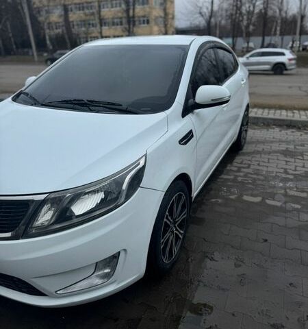 Білий Кіа Ріо, об'ємом двигуна 1.59 л та пробігом 238 тис. км за 6900 $, фото 6 на Automoto.ua