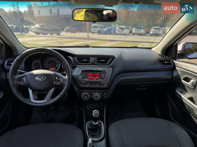 Білий Кіа Ріо, об'ємом двигуна 1.4 л та пробігом 185 тис. км за 6999 $, фото 18 на Automoto.ua