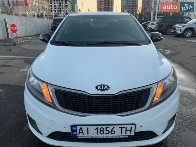 Белый Киа Рио, объемом двигателя 1.4 л и пробегом 216 тыс. км за 8555 $, фото 6 на Automoto.ua