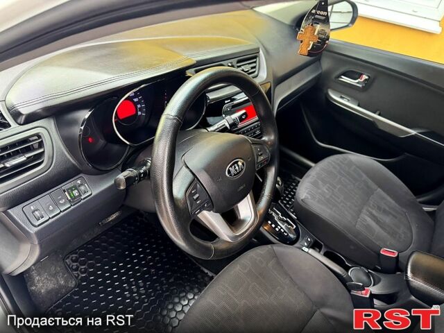 Белый Киа Рио, объемом двигателя 1.6 л и пробегом 0 тыс. км за 7800 $, фото 10 на Automoto.ua