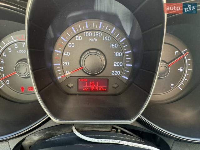 Белый Киа Рио, объемом двигателя 1.4 л и пробегом 84 тыс. км за 9200 $, фото 11 на Automoto.ua