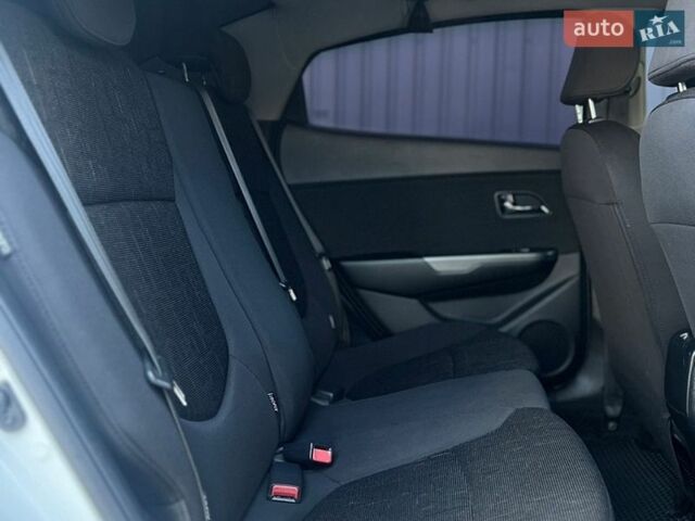Белый Киа Рио, объемом двигателя 1.6 л и пробегом 135 тыс. км за 9199 $, фото 26 на Automoto.ua