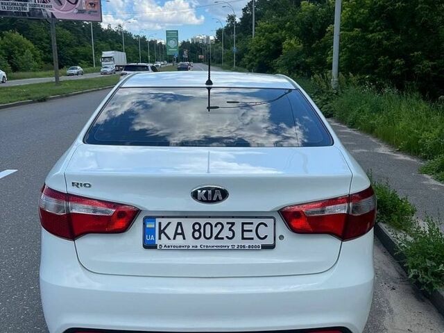 Білий Кіа Ріо, об'ємом двигуна 1.4 л та пробігом 132 тис. км за 6600 $, фото 9 на Automoto.ua