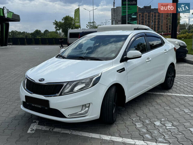Белый Киа Рио, объемом двигателя 1.59 л и пробегом 138 тыс. км за 9199 $, фото 2 на Automoto.ua