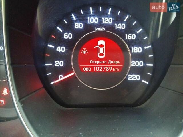 Белый Киа Рио, объемом двигателя 1.59 л и пробегом 102 тыс. км за 3700 $, фото 5 на Automoto.ua