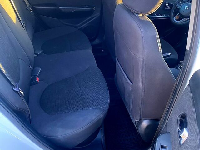 Белый Киа Рио, объемом двигателя 1.6 л и пробегом 103 тыс. км за 7500 $, фото 8 на Automoto.ua