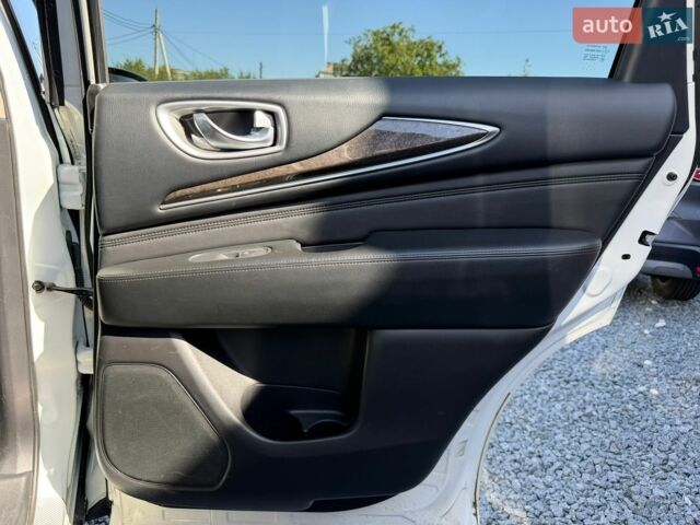 Белый Киа Рио, объемом двигателя 1.59 л и пробегом 150 тыс. км за 7500 $, фото 10 на Automoto.ua